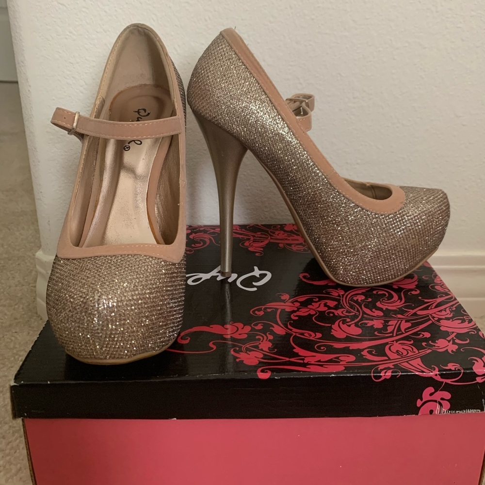 Qupid Champagne Glitter Herls 6 1/2 - Picture 2 of 2